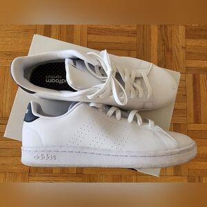 Lightly worn Advantage Adidas white sneakers